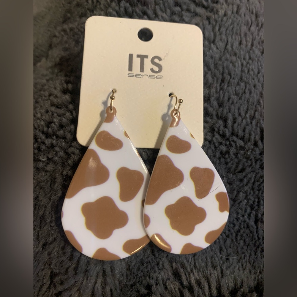 New - cowprint earrings! 🐮